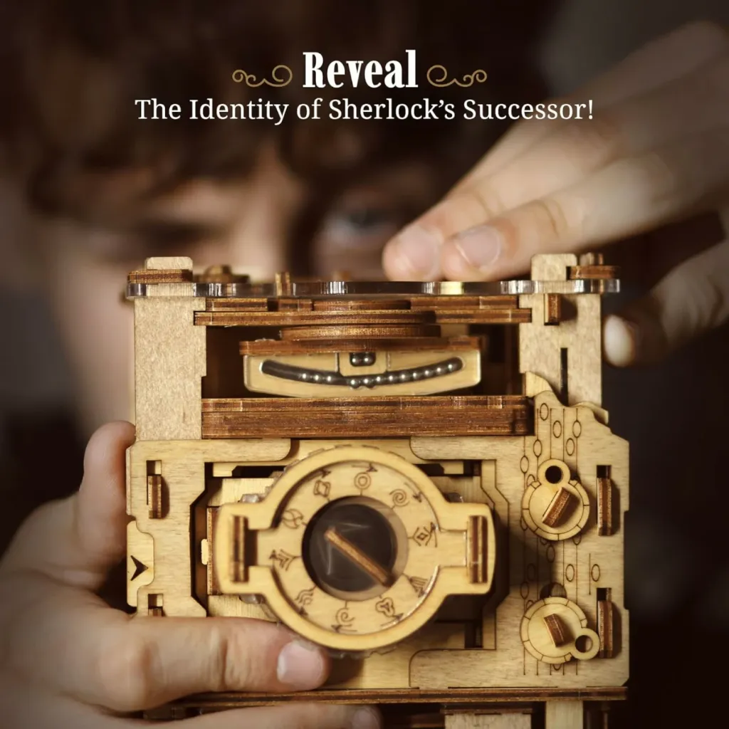 cluebox-escape-room-in-einer-box-sherlocks-camera~9.webp