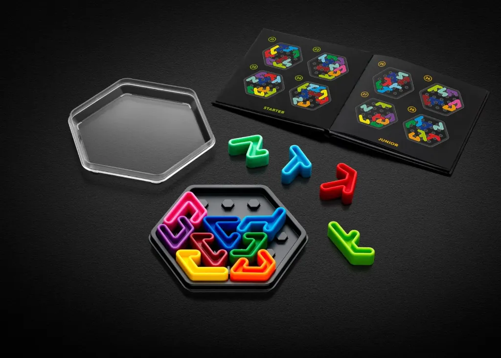smartgames_sg-314_iq-hexagon_product-shot_43e196.webp
